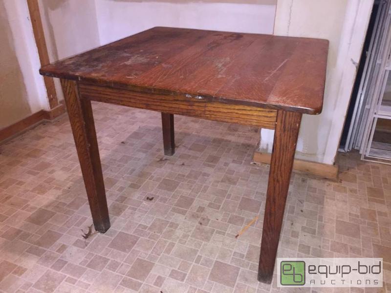 lot 127 image: Antique Solid Oak Work Table