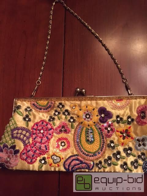 lot 184 image: Vintage Style Nine West Beaded Purse