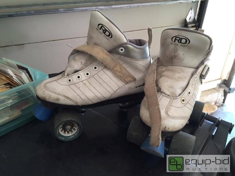 lot 193 image: M1 Viper Roller Derby Skates