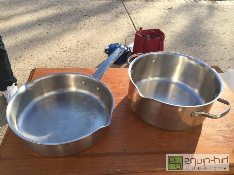 lot 211 image: Wearever Ware Polished Aluminum Stock Pot and Pan