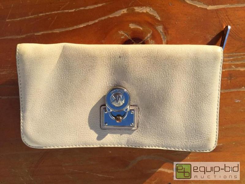 lot 244 image: Authentic Michael Kors White Leather Clutch