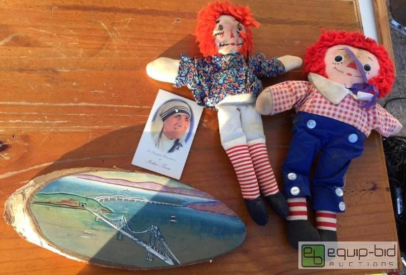 lot 245 image: Vintage Raggedy Ann  Andy Dolls, San francisco Art Work, Arctic Zone Lunch Box, etc.
