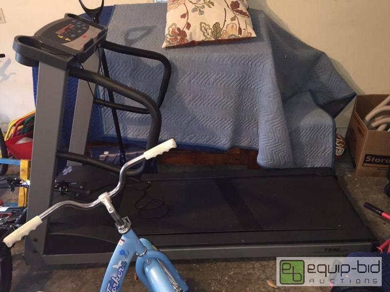 lot 49 image: Trim Line Electric Treadmill