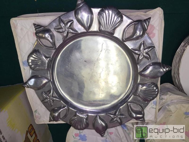 lot 70 image: Polished Pewter Steiff Seashell Charger