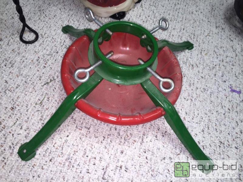 lot 77 image: Vintage Metal Christmas Tree Stand