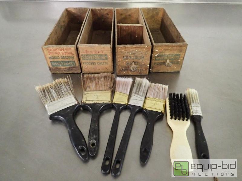 lot 1167 image: Lot of Vintage Wooden Boxes and Paint Brushes