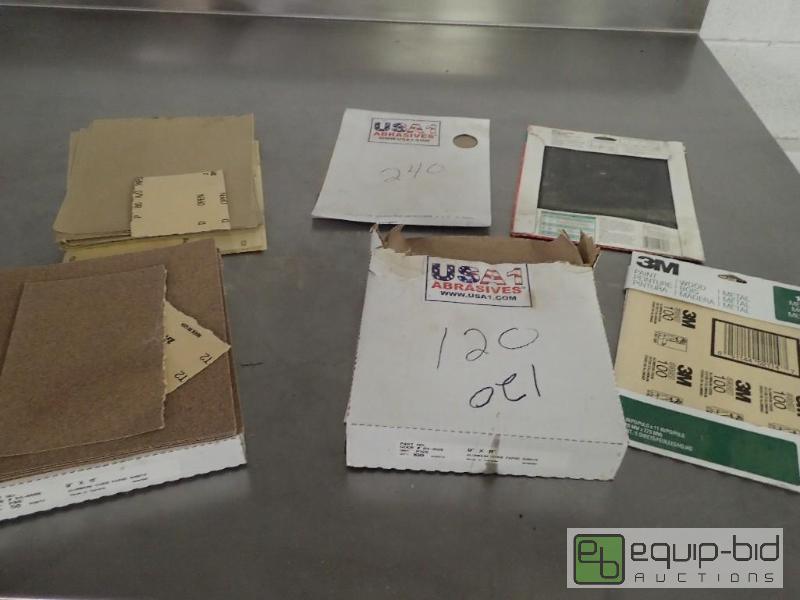 lot 1197 image: Lot of Various Sandpaper with Various Grit
