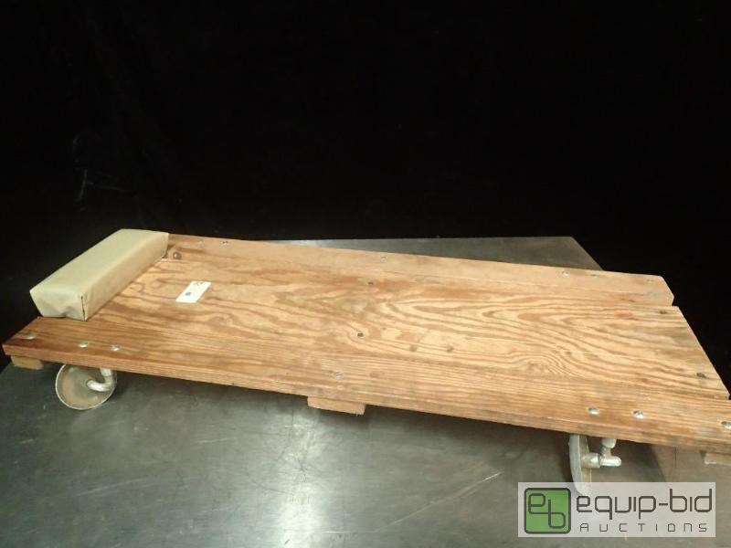 lot 289 image: Wooden Creeper