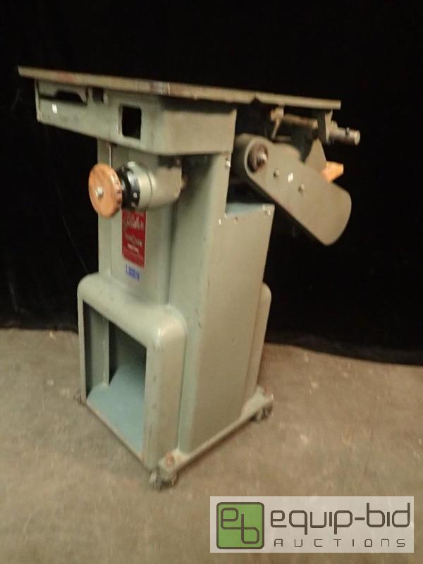 lot 290 image: Hammond Glider TrimOsaw
