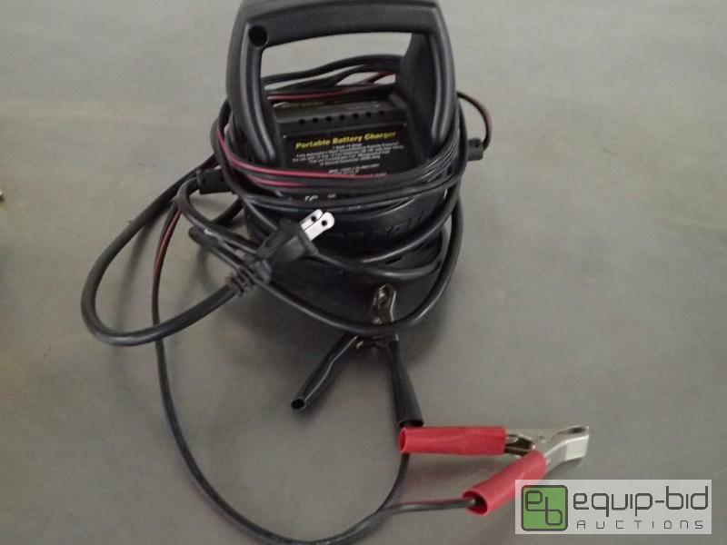 lot 6054 image: Mini Kota Portable Marine Battery Charger