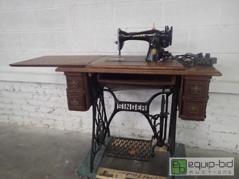 lot 6076 image: Singer Sewing Table