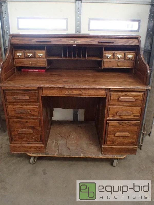lot 7106 image: Oak Roll Top Desk