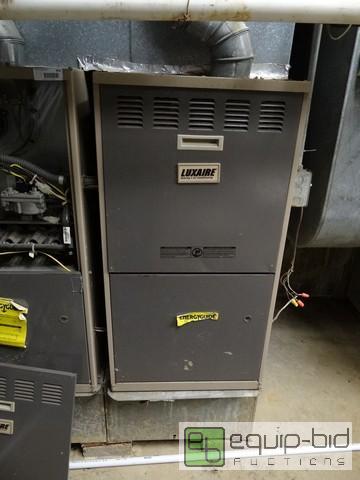 lot 455 image: Luxair HeaterAir Conditioner Unit