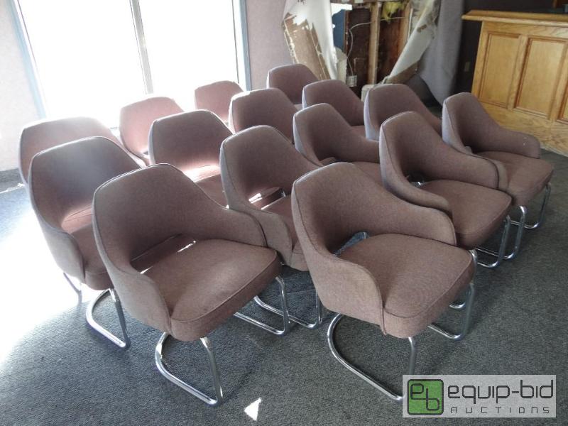 lot 540 image: Large Lot of Cotton Padded Retro Style Seating Chairs