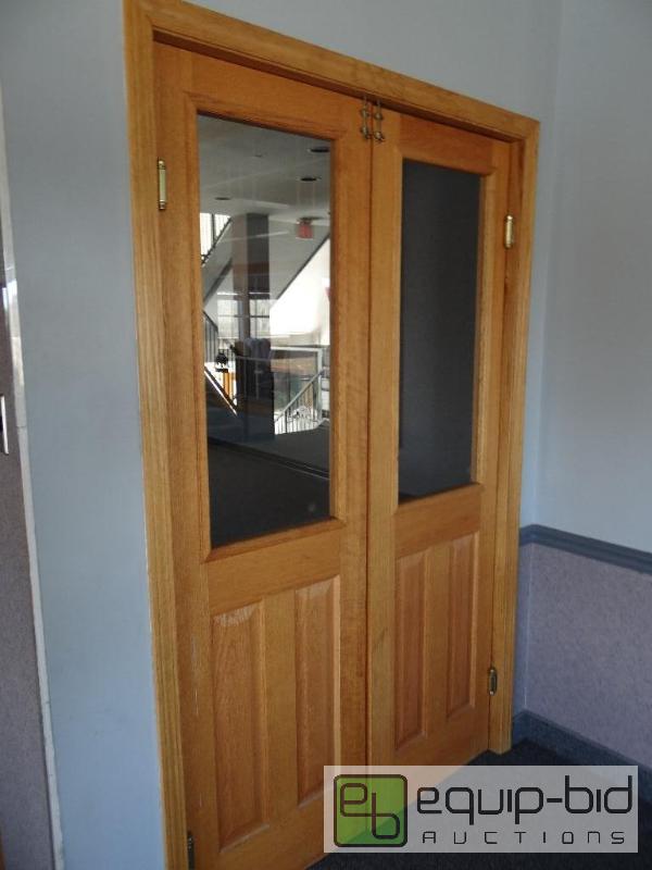 lot 542 image: Solid Oak Single Glass Pane Double Swing Door Assembly w Frame