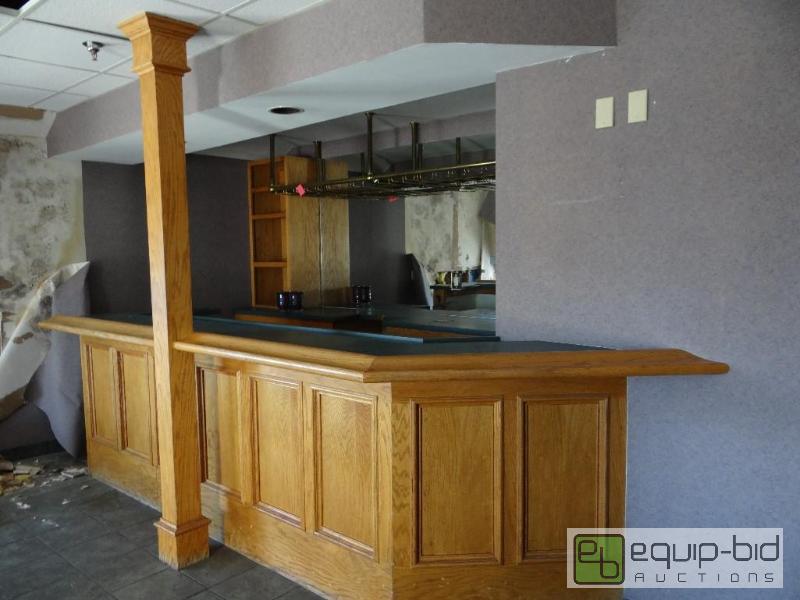 lot 545 image: Solid Oak Light Wood Beverage Bar w Bar Back