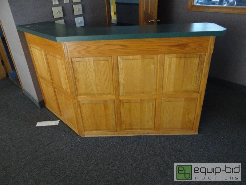 lot 547 image: Corner Custom Formica Top Clerk Counter
