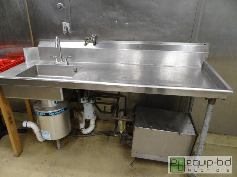 lot 562 image: Single Bay Clean Side Dish SinkTable