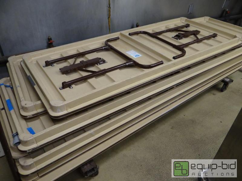 lot 569 image: Lot of Mitty-Light Folding Tables