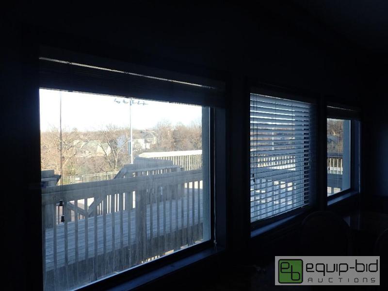 lot 581 image: (3) Double Glass Pane Aluminum Frame Exterior Windows
