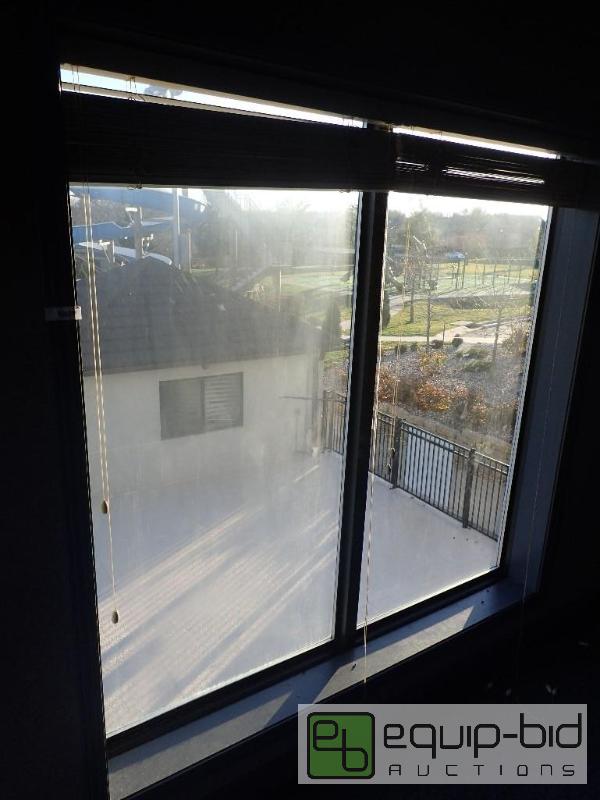 lot 585 image: (2) Double Glass Pane Aluminum Frame Exterior Windows