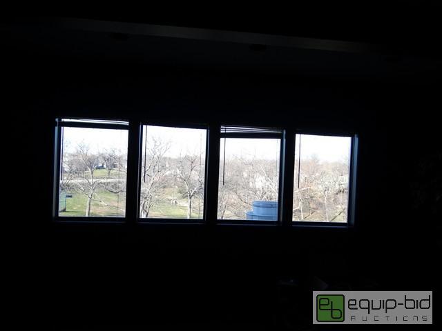 lot 635 image: (4) 30X46 Double Pane Windows