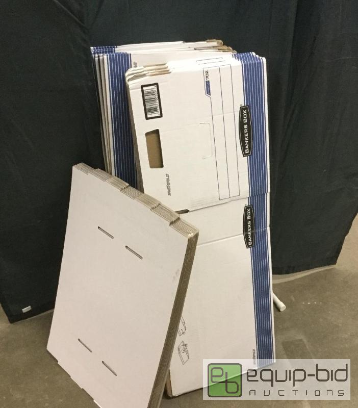 lot 119 image: Record Storage Boxes with Lids  Quantity 12 ...