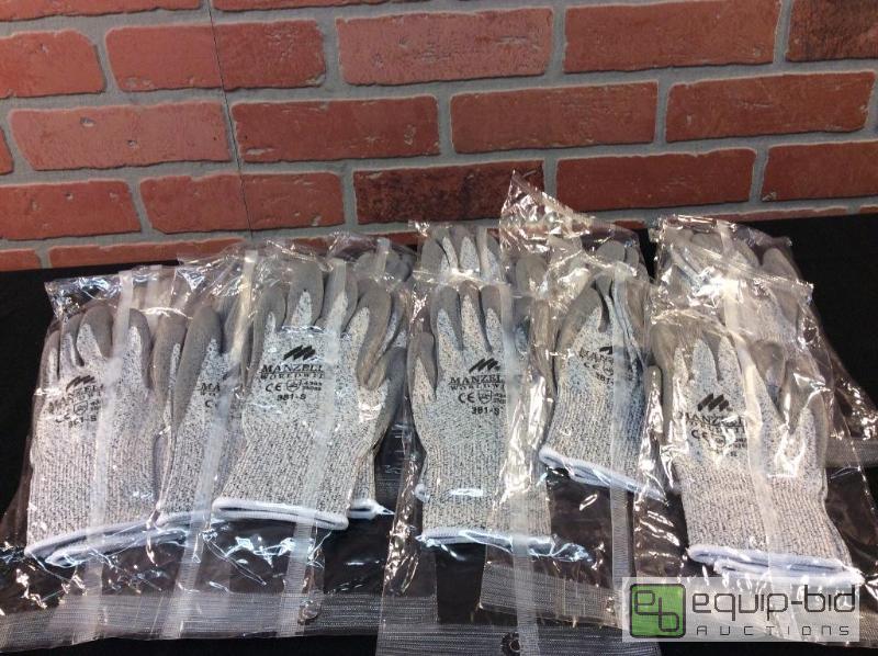 lot 158 image: Manzella World Wide Work Gloves  Quantity 12...
