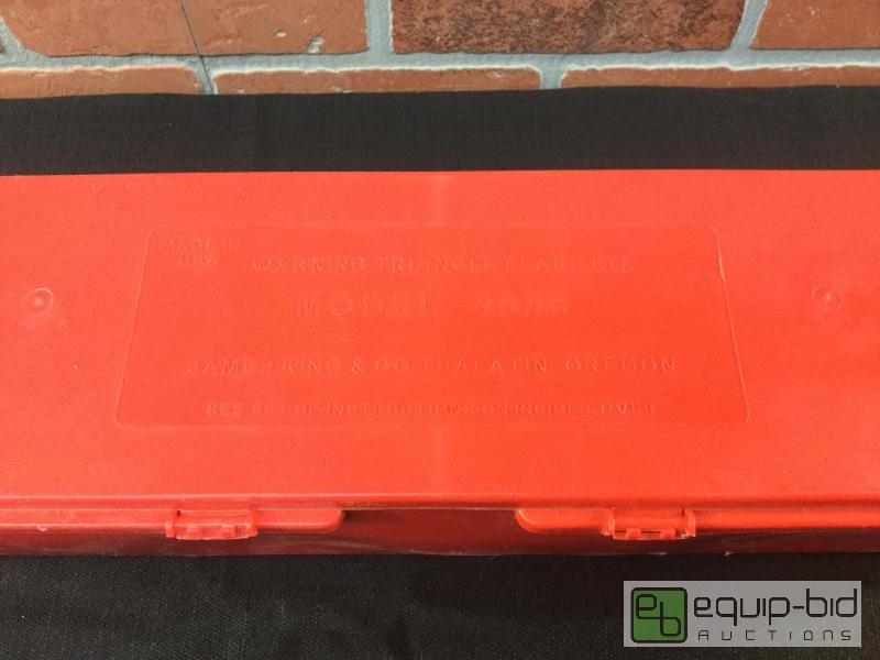 lot 165 image: Warning Triangle Flare Kit  Quantity 1 Kit (...