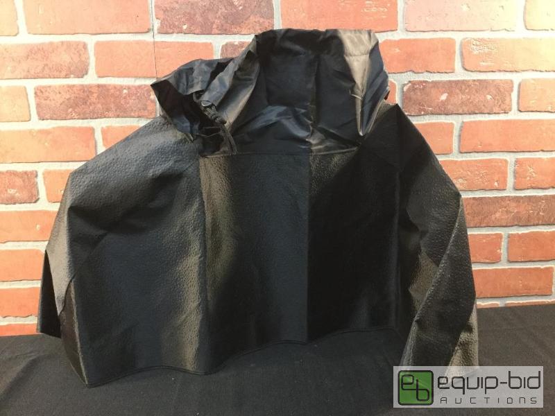 lot 168 image: Camera Light Diffuser  Quantity 1 Color Bla...