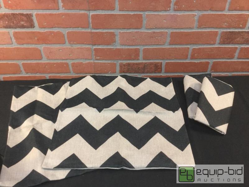 lot 179 image: Outdoor Pillow Covers  Quantity 4 Color Tan...