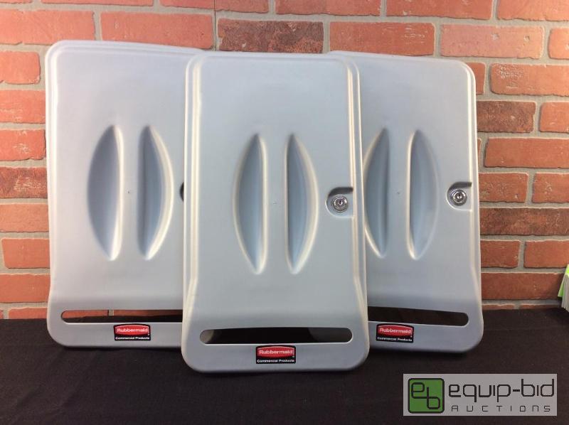 lot 220 image: Rubbermaid Receptacle Lids  Quantity 3 Color...