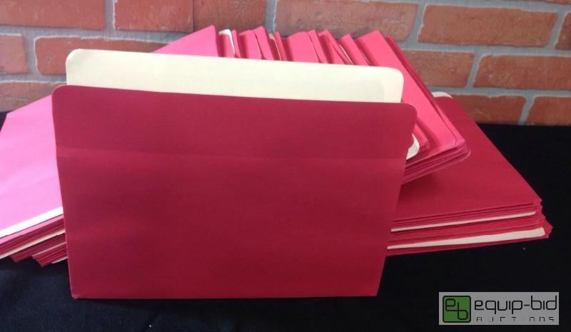 lot 69 image: Lot of Staples Expandable File Pockets