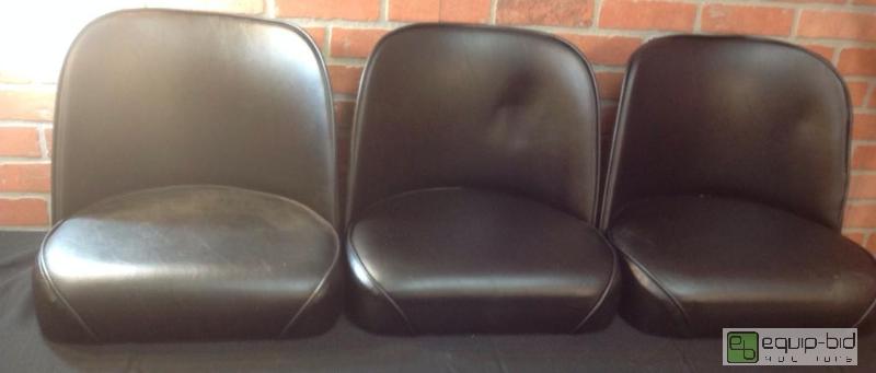 lot 87 image: Set of Black Vinyl Bucket Seats