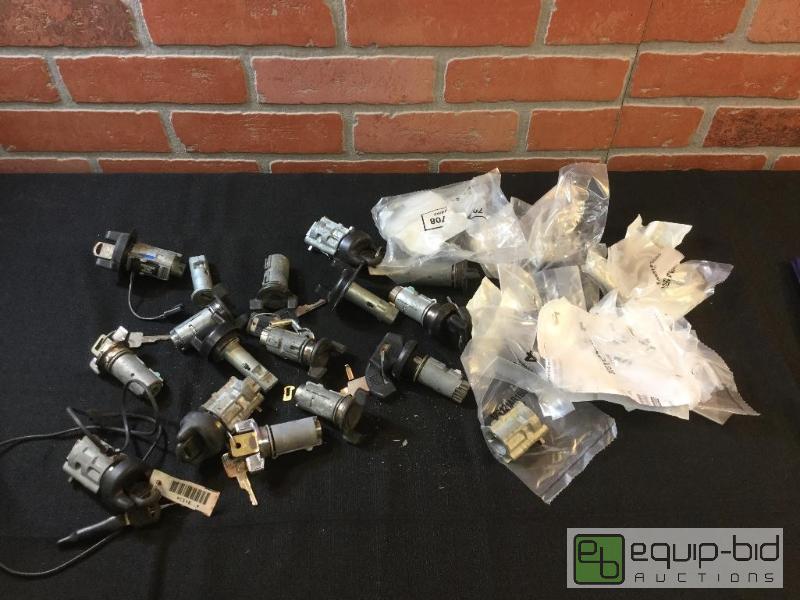 lot 98 image: GM Automotive Locks Ignitions and Parts  Quan...