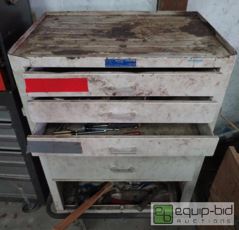 lot 11 image: Tool Chest Contents Included