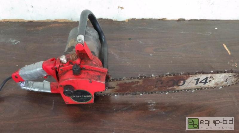 lot 115 image: Electric Chainsaw