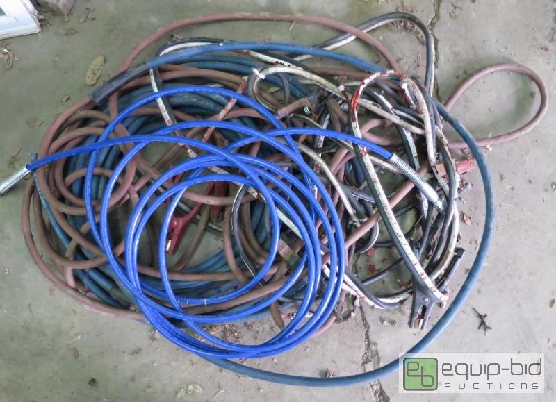 lot 130 image: Lot of Random Hoses