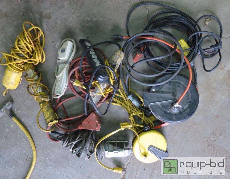 lot 134 image: Lot of Random Wires
