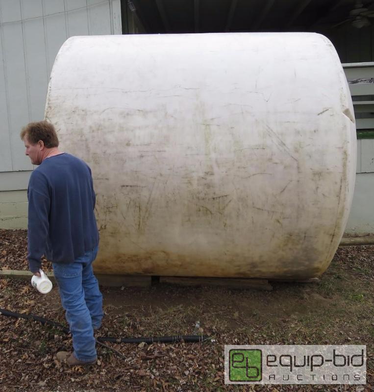 lot 145 image: 3,000 Gallon Corrosion Proof Holding Rank