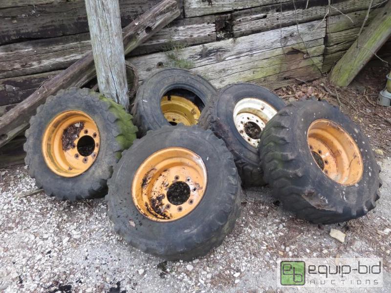 lot 148 image: Lot of Cat Tires