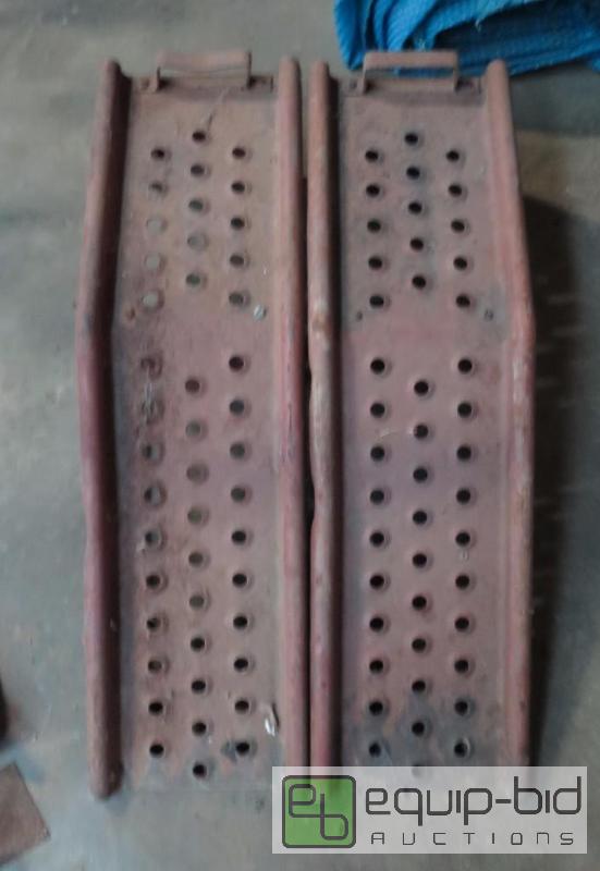 lot 150 image: Floor Ramps