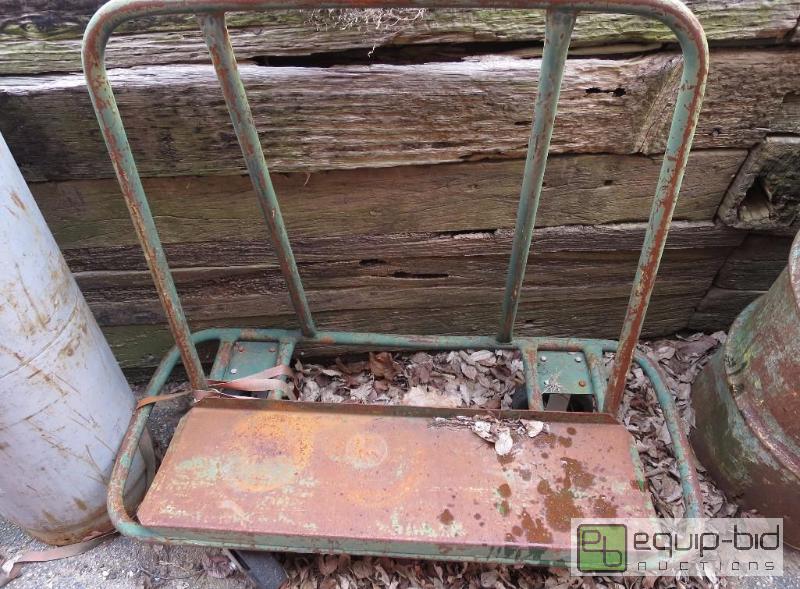 lot 151 image: Drywall Plywood Cart