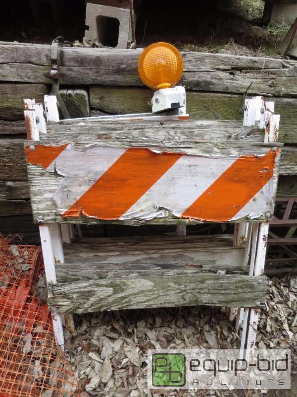 lot 163 image: Street Closure Signs