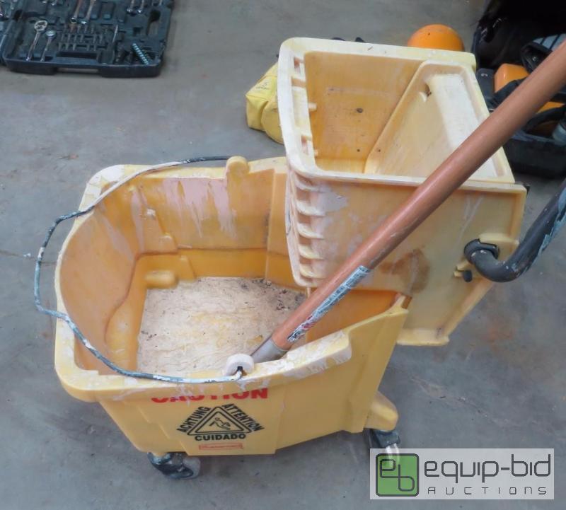 lot 164 image: Mop Bucket