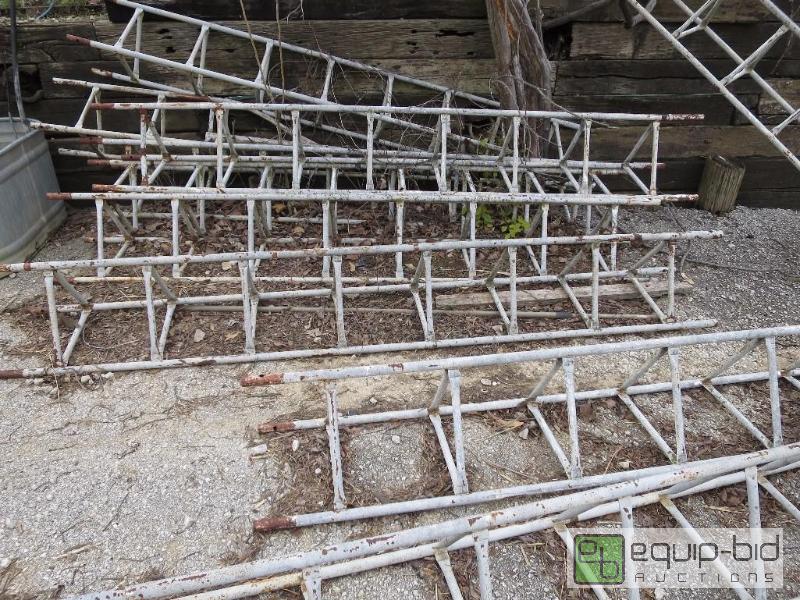 lot 167 image: 175 Antenna