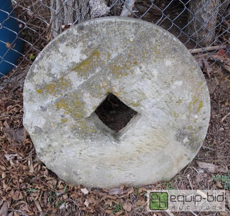 lot 189 image: Vintage Grinding Stone