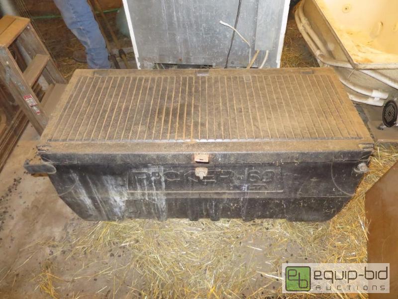 lot 247 image: Storage Box