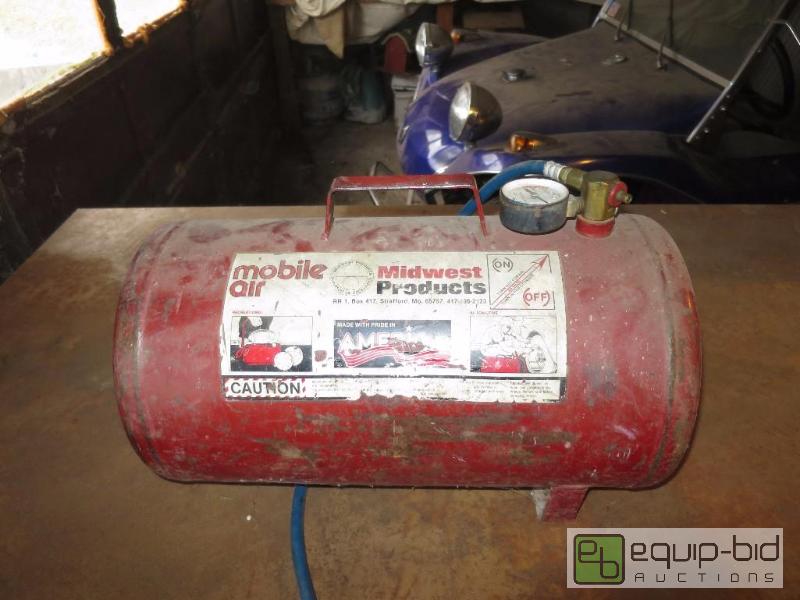 lot 248 image: Portable Air Tank