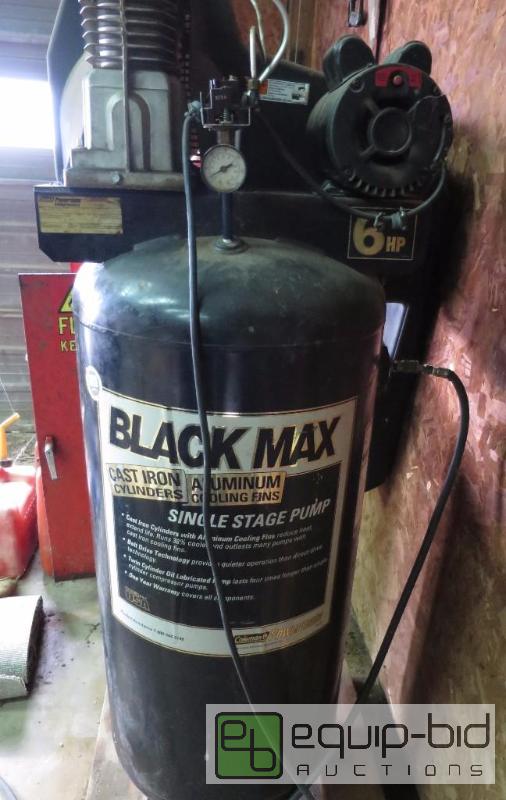 lot 3 image: Black Max 2-Stage Air Compressor
